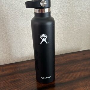HYDRO FLASK 24oz